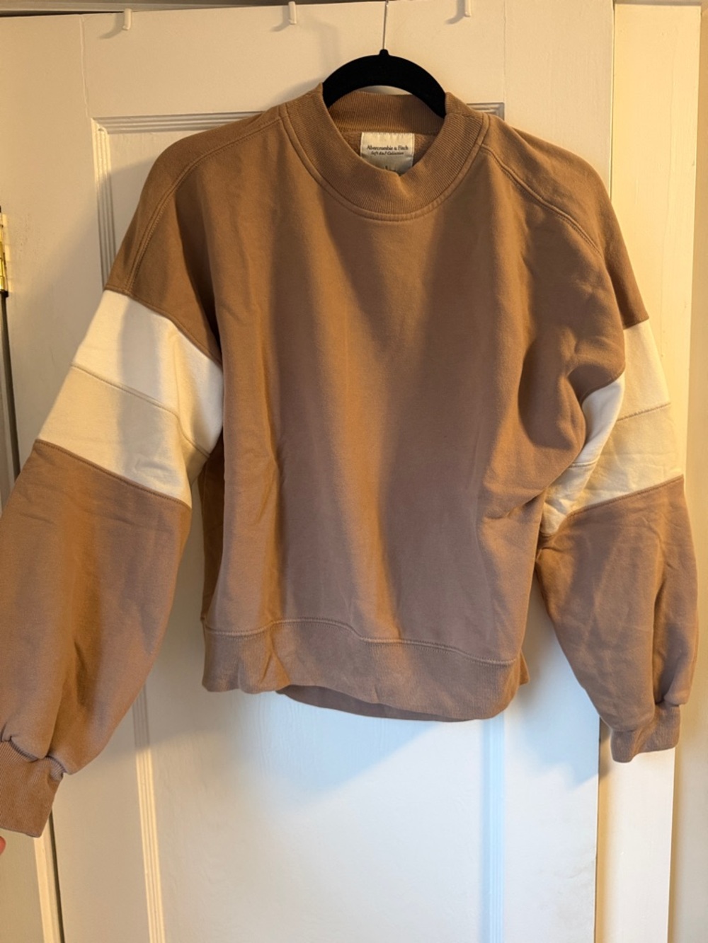 Abercrombie & Fitch Tan Sweatshirt with Cream Sleeve Panels